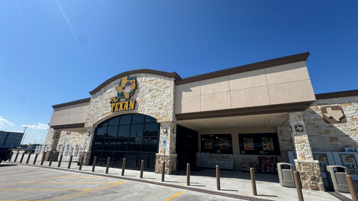 photo of the Texan gas station in Portland, Texas